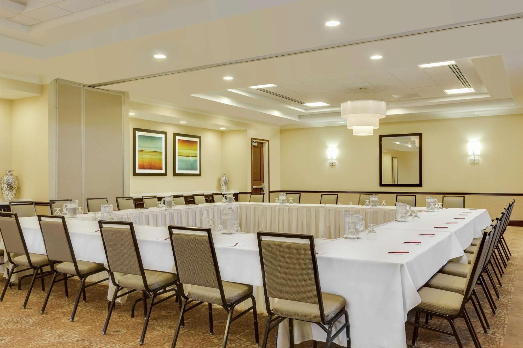 Hilton Garden Inn Manhattan Kansas Exterior photo